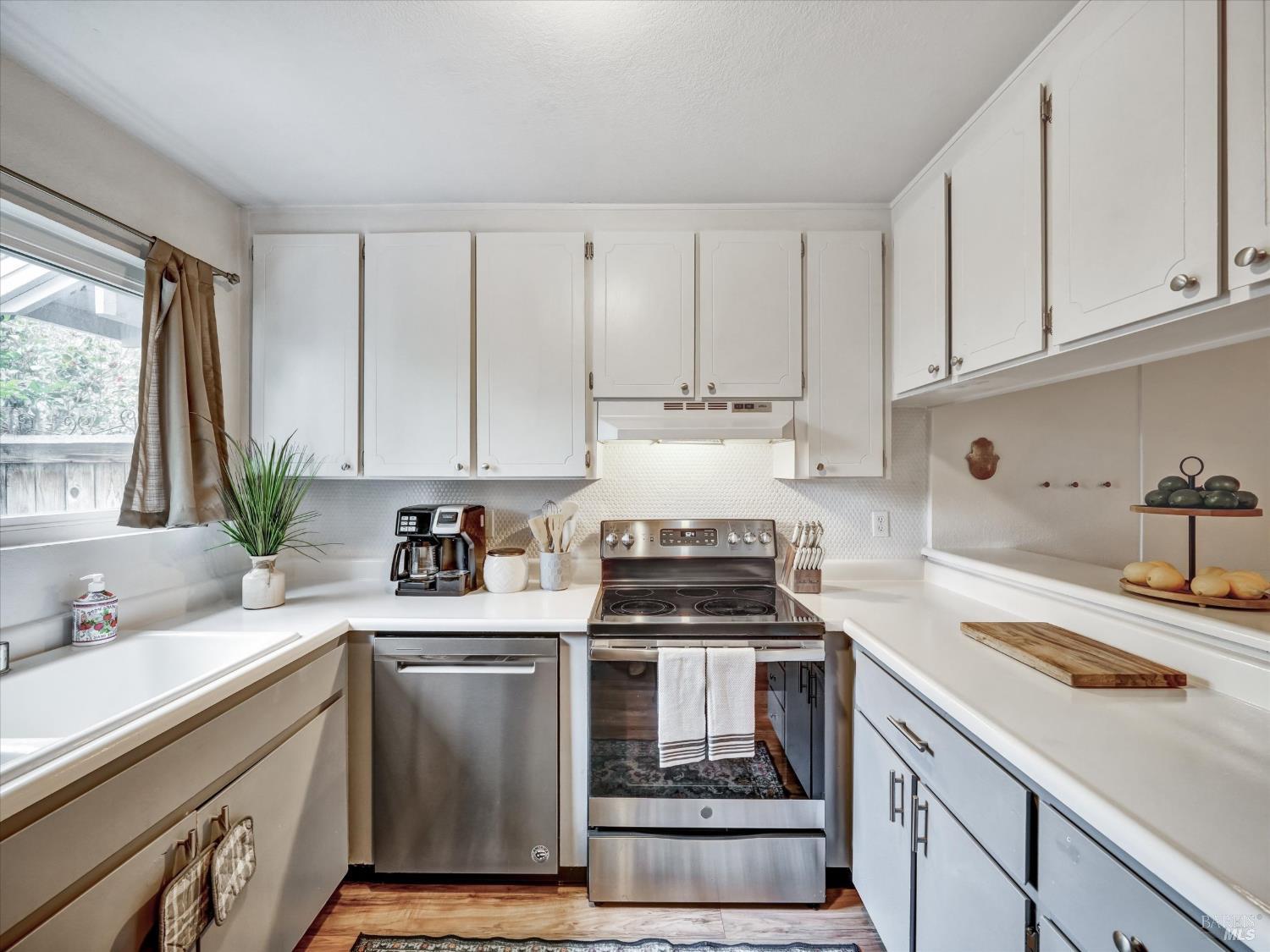 712 Racquet Club Circle Rohnert Park CA 94928