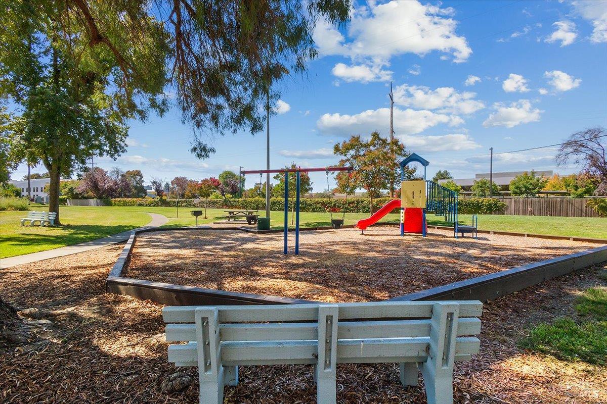751 Agnew Place Santa Rosa CA 95401