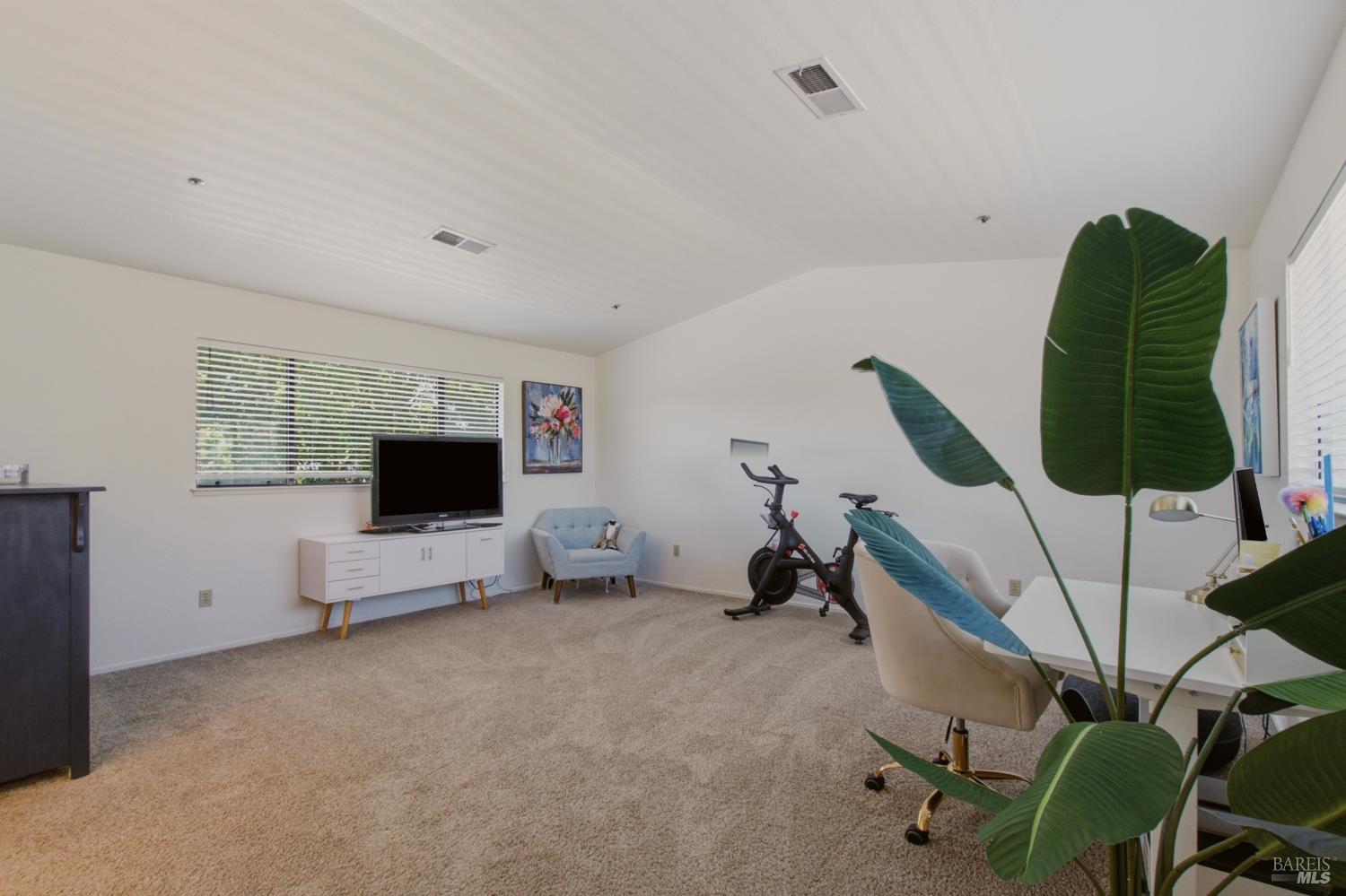 1639 Santiago Avenue Napa CA 94558