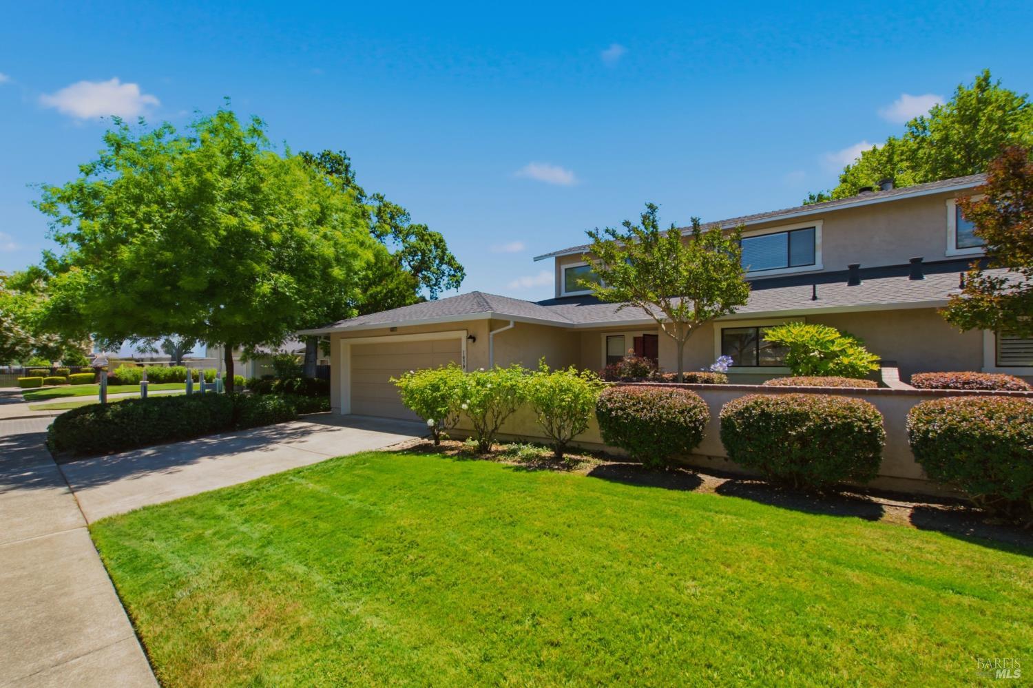 1639 Santiago Avenue Napa CA 94558