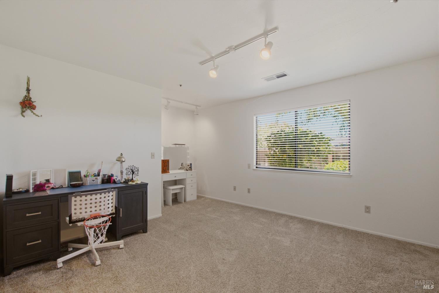 1639 Santiago Avenue Napa CA 94558