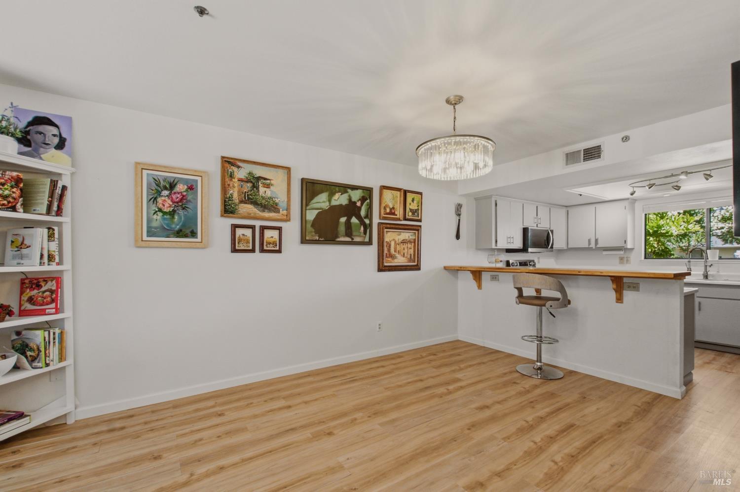 1639 Santiago Avenue Napa CA 94558