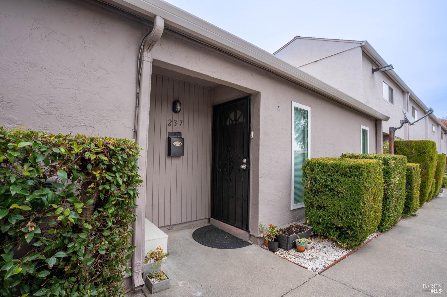 237 Del Loma Court Fairfield CA 94533