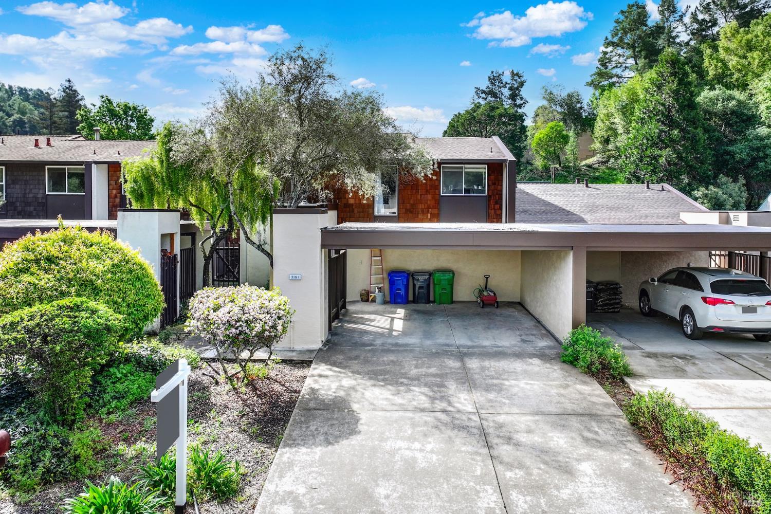 3161 Valley Green Lane Napa CA 94558