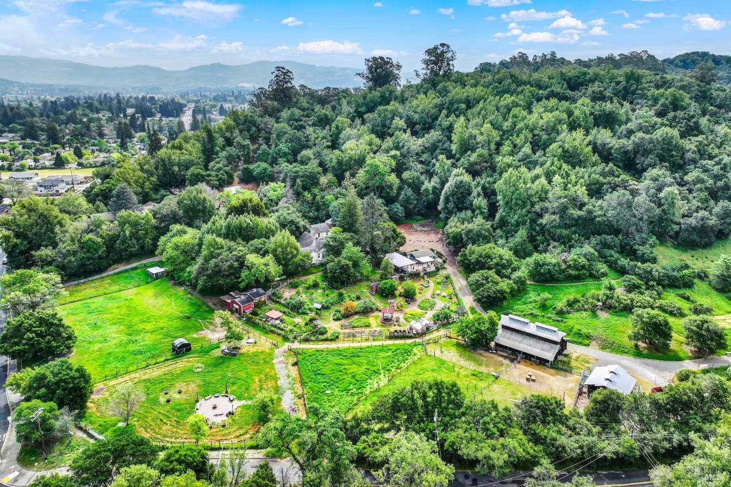 3161 Valley Green Lane Napa CA 94558