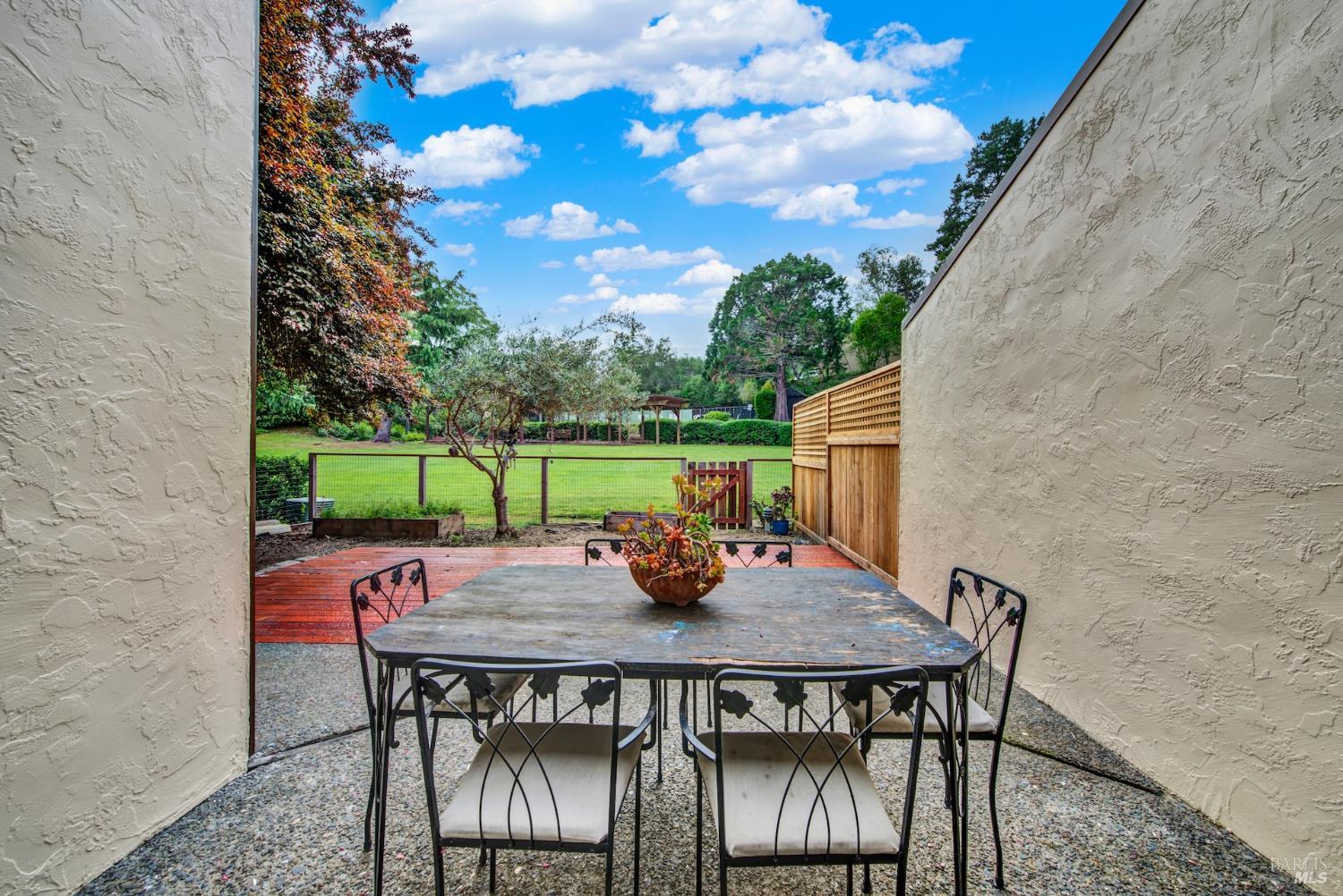 3161 Valley Green Lane Napa CA 94558