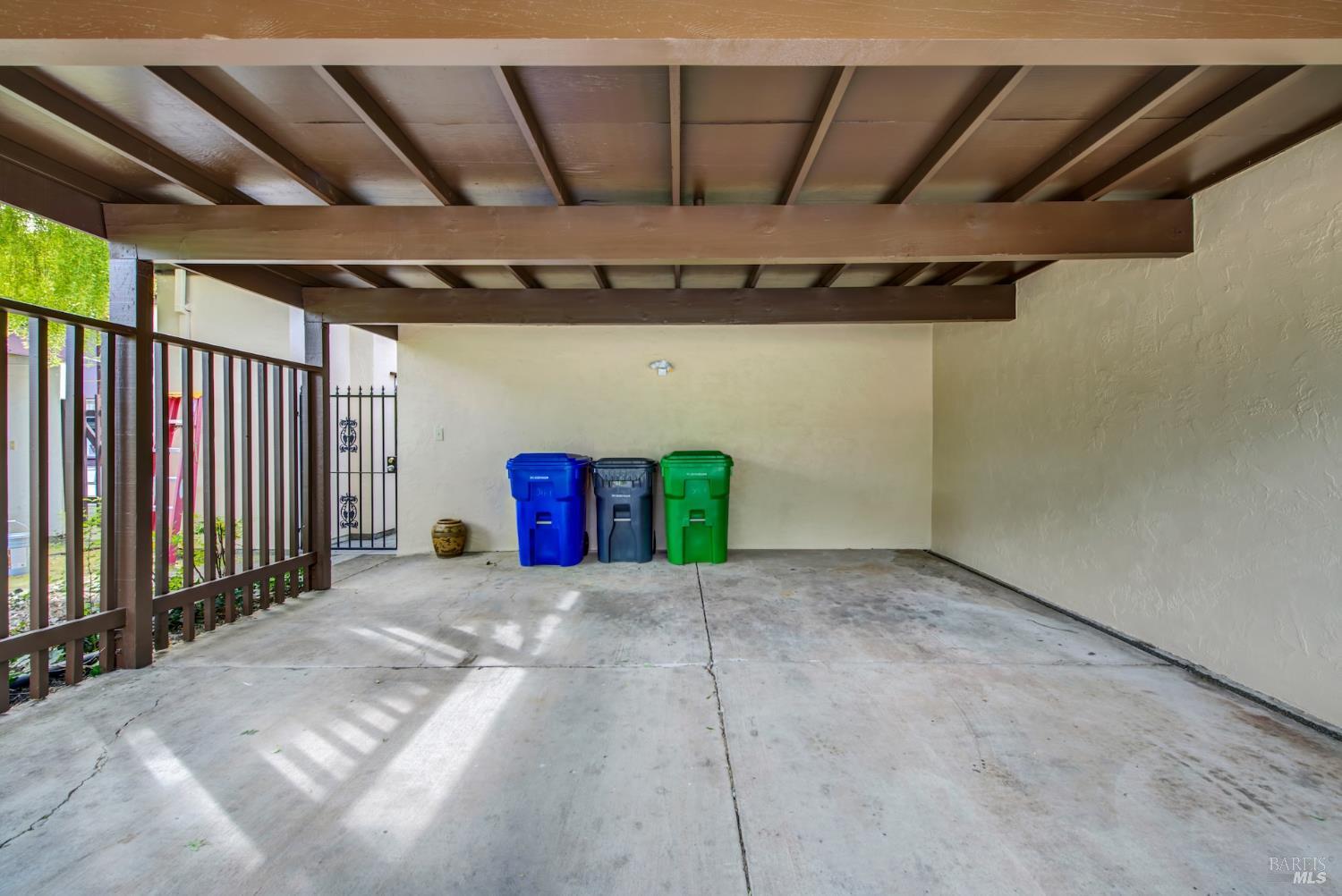 3161 Valley Green Lane Napa CA 94558
