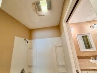 2217 Woodside Lane Sacramento CA 95825