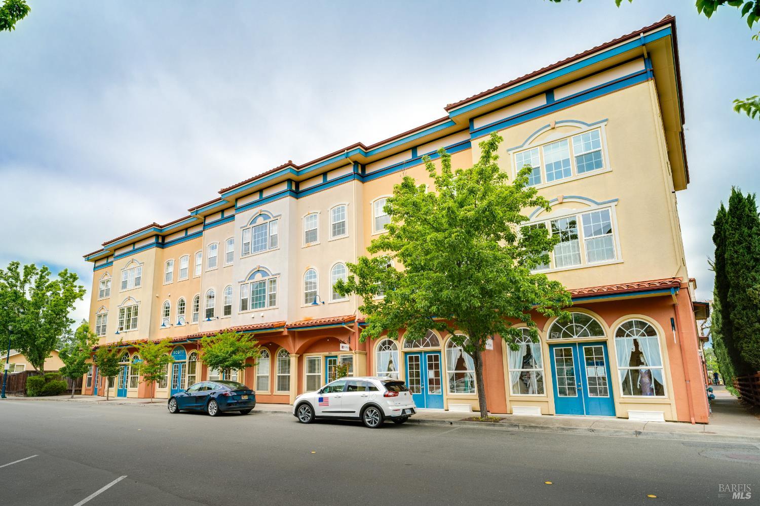 185 Johnson Street Windsor CA 95492