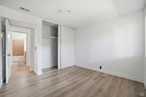 1370 Townview Avenue Santa Rosa CA 95405