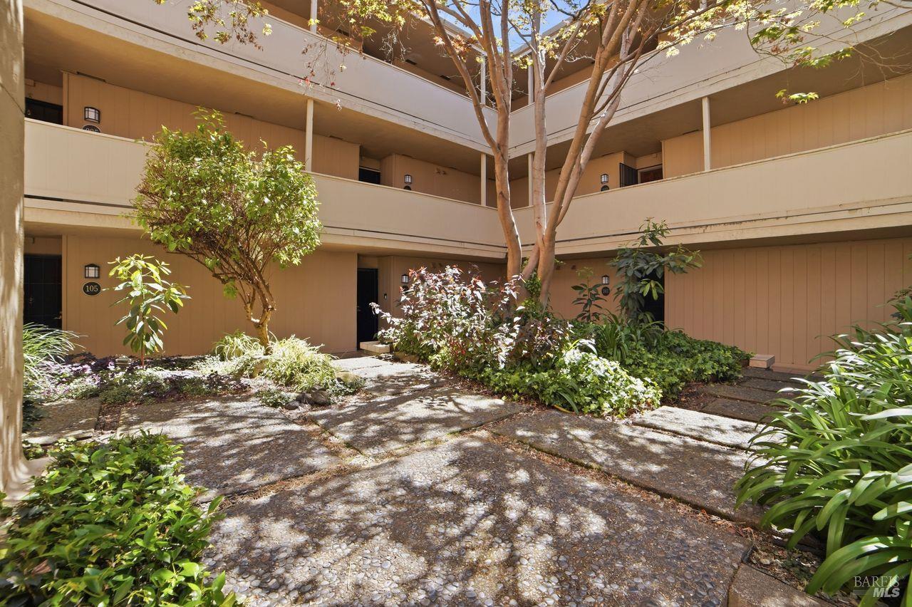 1370 Townview Avenue Santa Rosa CA 95405