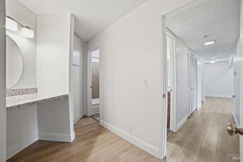 1370 Townview Avenue Santa Rosa CA 95405