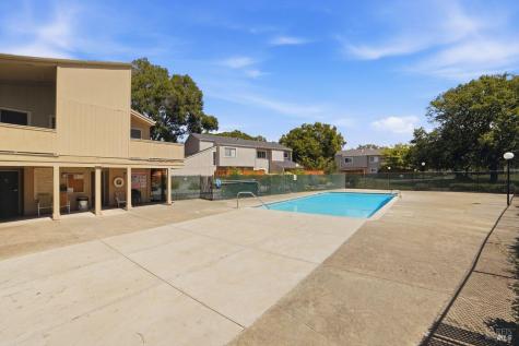 1370 Townview Avenue Santa Rosa CA 95405