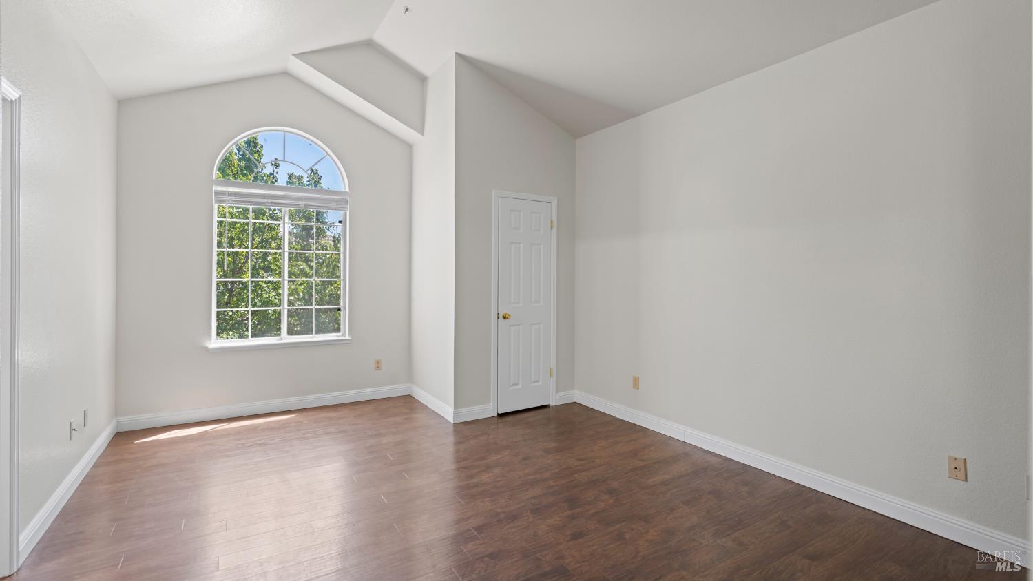 19 Manchester Lane Fairfield CA 94533