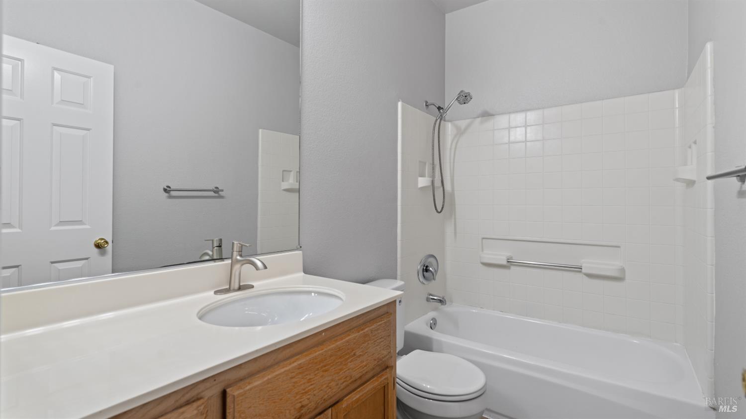 19 Manchester Lane Fairfield CA 94533