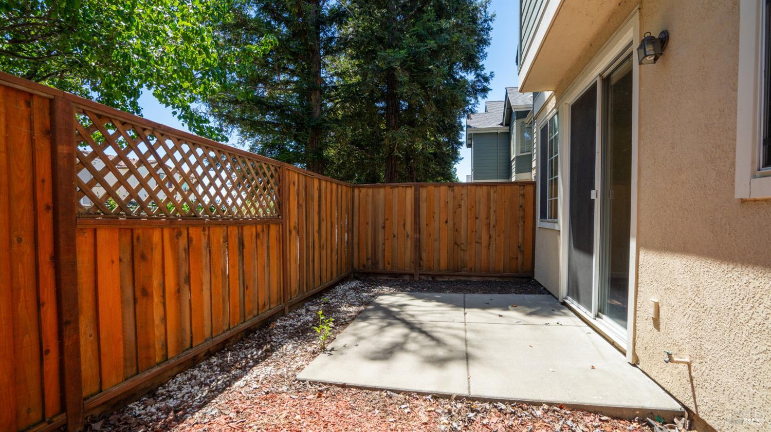 19 Manchester Lane Fairfield CA 94533