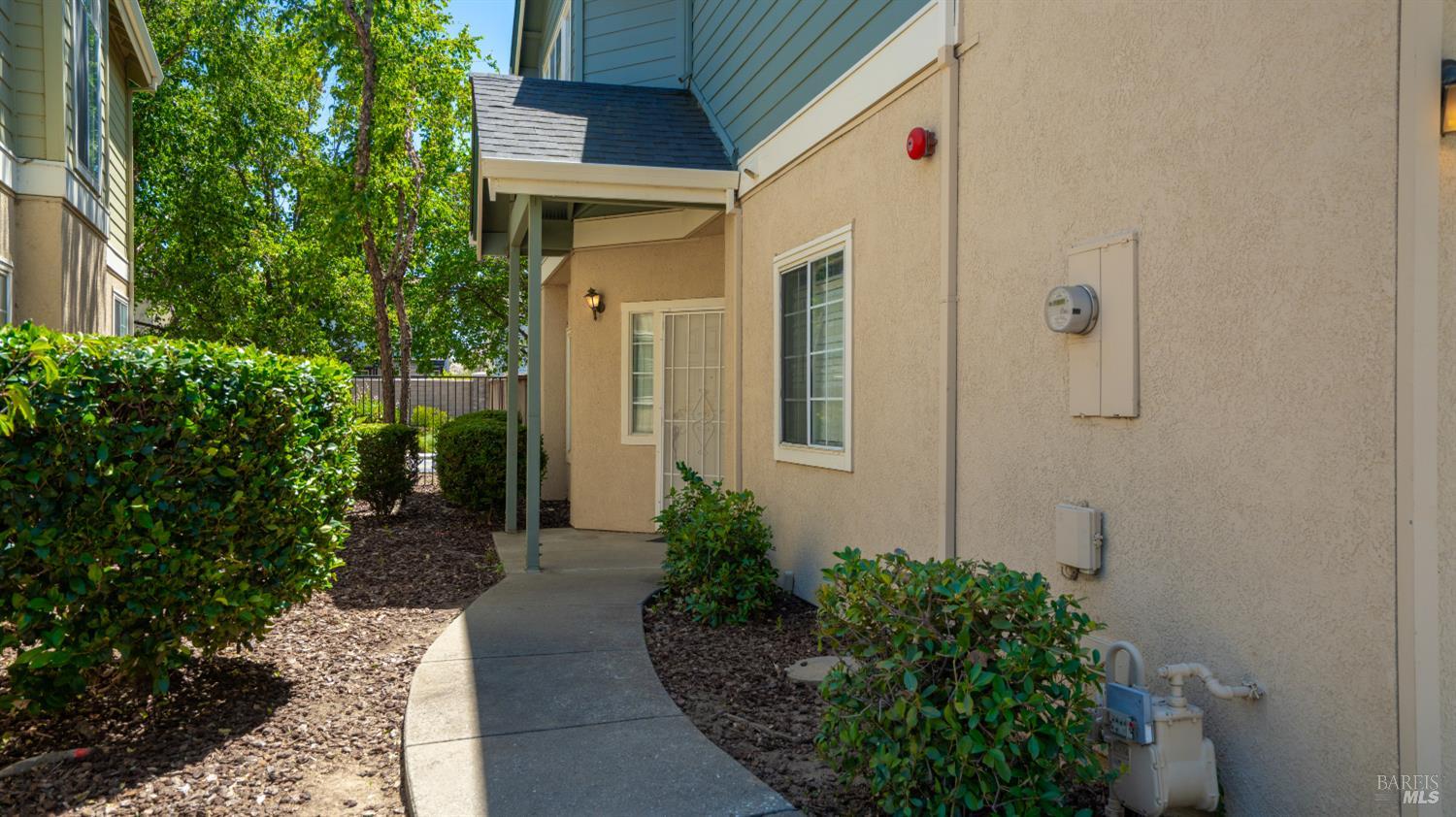 19 Manchester Lane Fairfield CA 94533