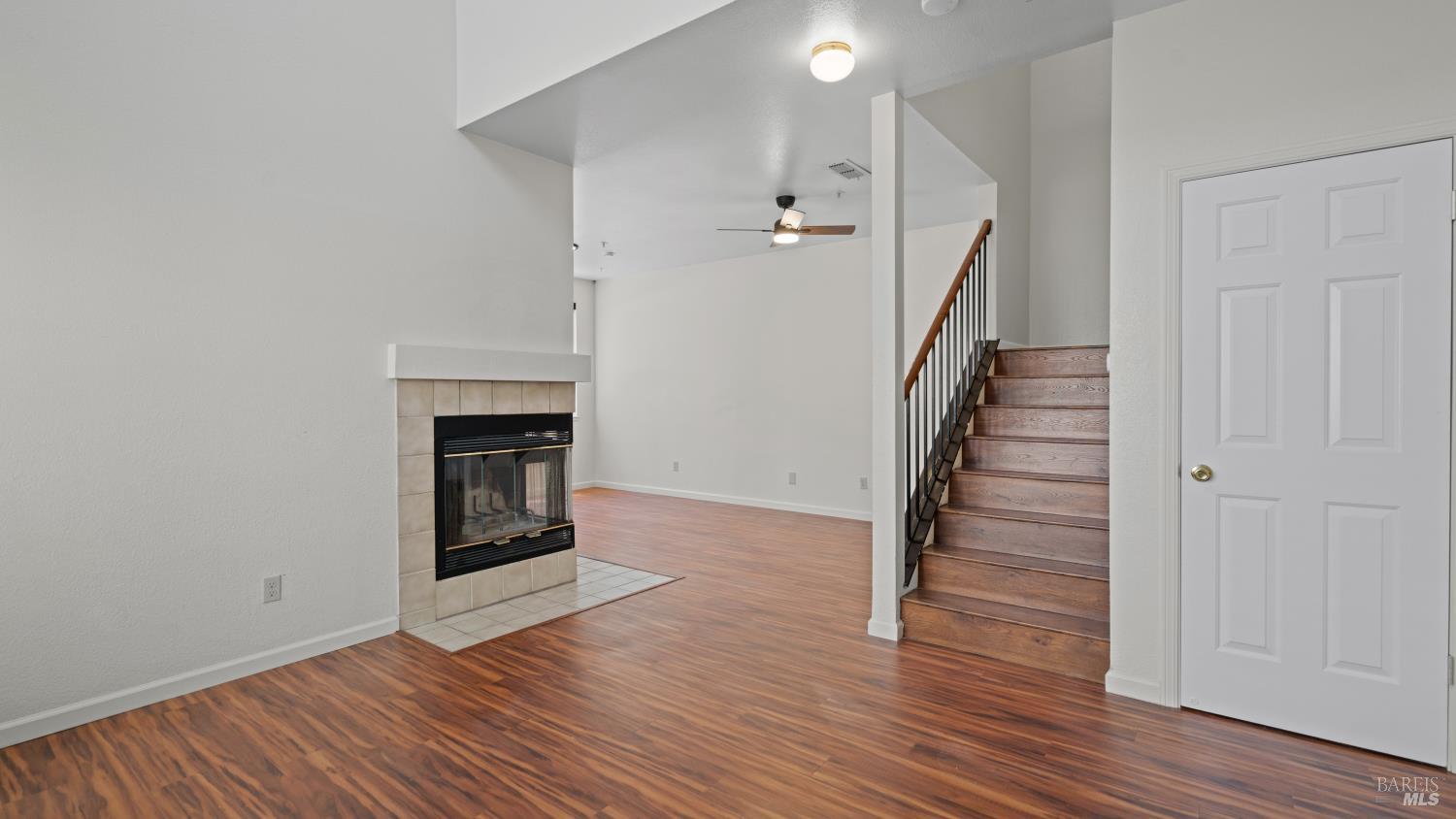 19 Manchester Lane Fairfield CA 94533