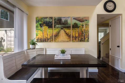 2734 Lakeview Drive Santa Rosa CA 95405