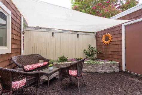 2734 Lakeview Drive Santa Rosa CA 95405