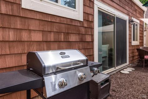 2734 Lakeview Drive Santa Rosa CA 95405