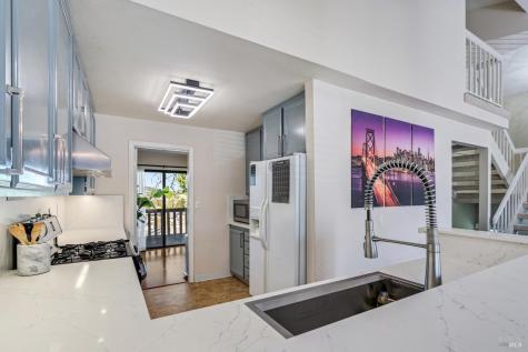 21 Briarwood Court Novato CA 94947
