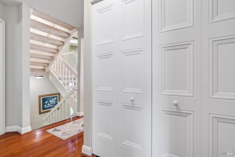21 Briarwood Court Novato CA 94947