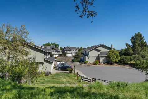 21 Briarwood Court Novato CA 94947