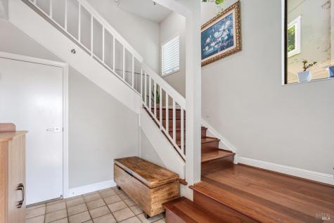 21 Briarwood Court Novato CA 94947