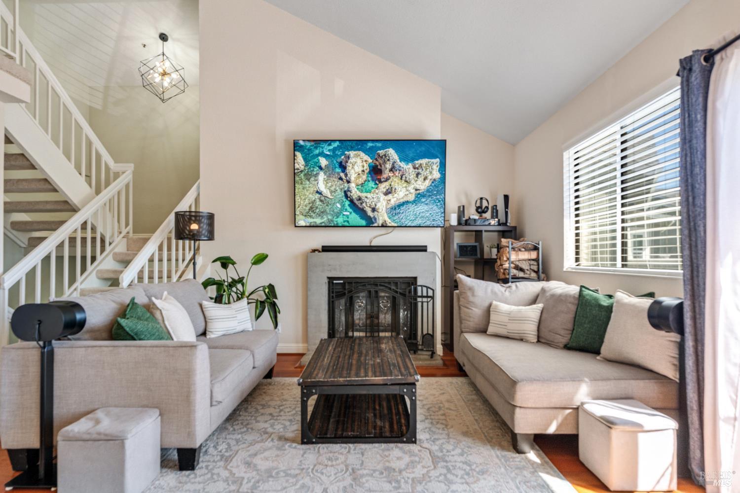 21 Briarwood Court Novato CA 94947