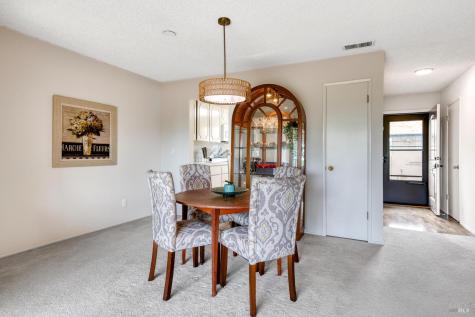6-E Park Crest Court Novato CA 94947
