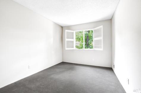 6-E Park Crest Court Novato CA 94947