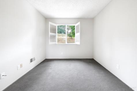 6-E Park Crest Court Novato CA 94947