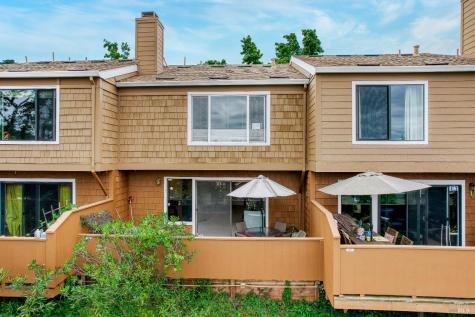 6-E Park Crest Court Novato CA 94947