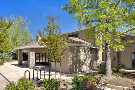 6-E Park Crest Court Novato CA 94947