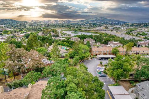 6-E Park Crest Court Novato CA 94947
