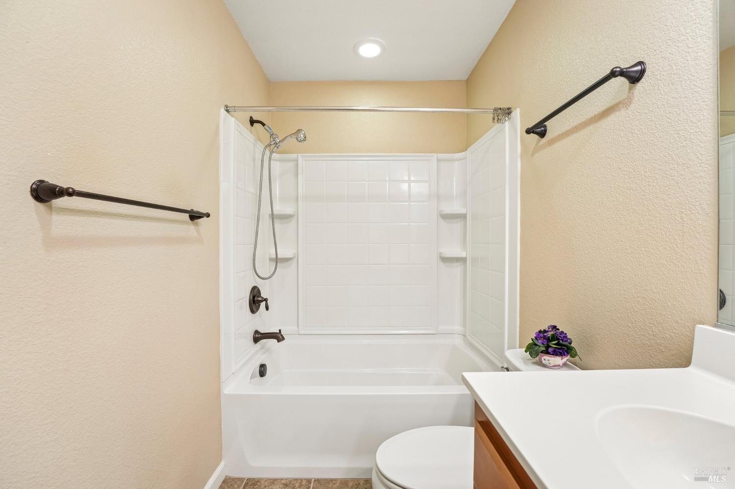 103 Arcangel Way San Pablo CA 94806