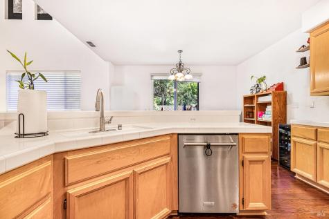 2513 Edgewater Drive Santa Rosa CA 95407