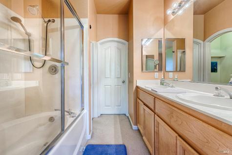 2513 Edgewater Drive Santa Rosa CA 95407