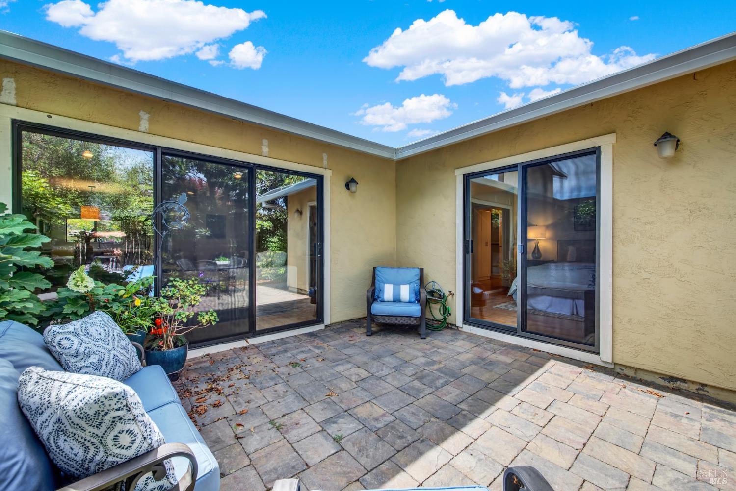 1629 San Vicente Avenue Napa CA 94558