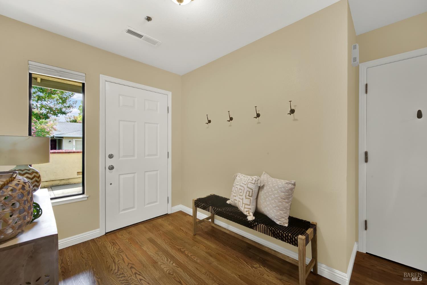 1629 San Vicente Avenue Napa CA 94558