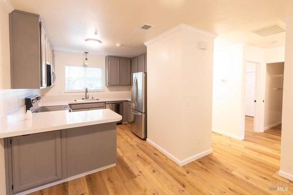 221 Elbridge Avenue Cloverdale CA 95425