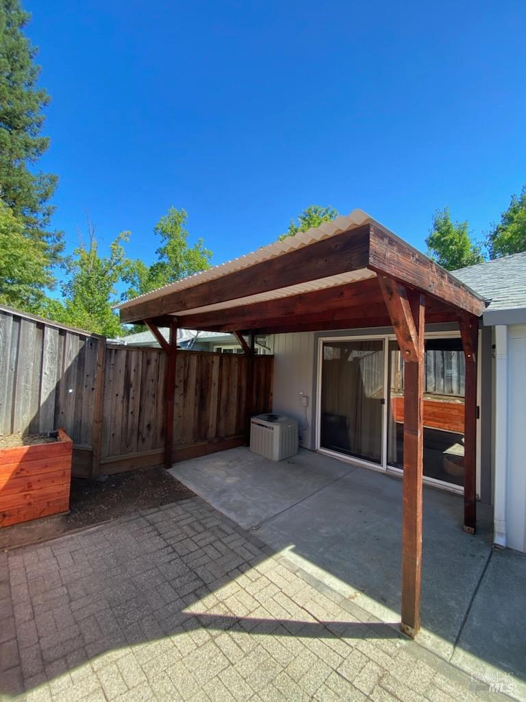 221 Elbridge Avenue Cloverdale CA 95425