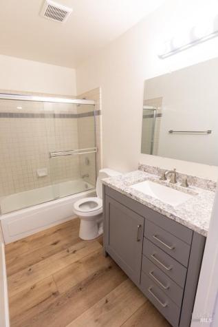 221 Elbridge Avenue Cloverdale CA 95425