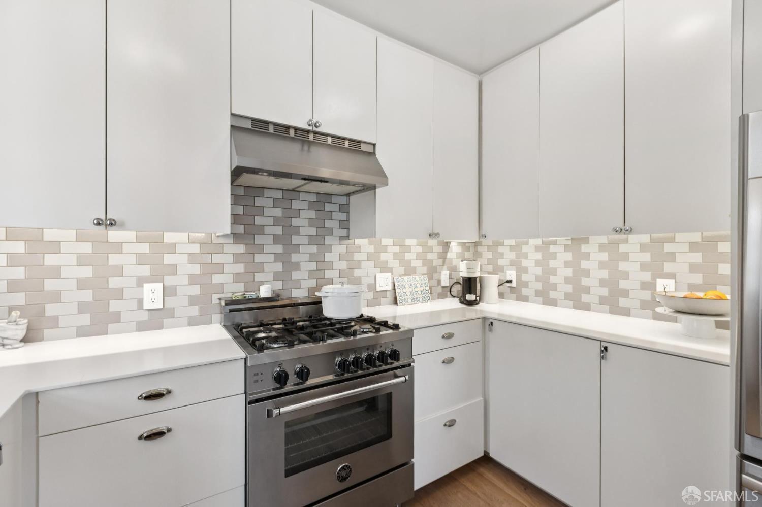 2217 Pacific Avenue San Francisco CA 94115