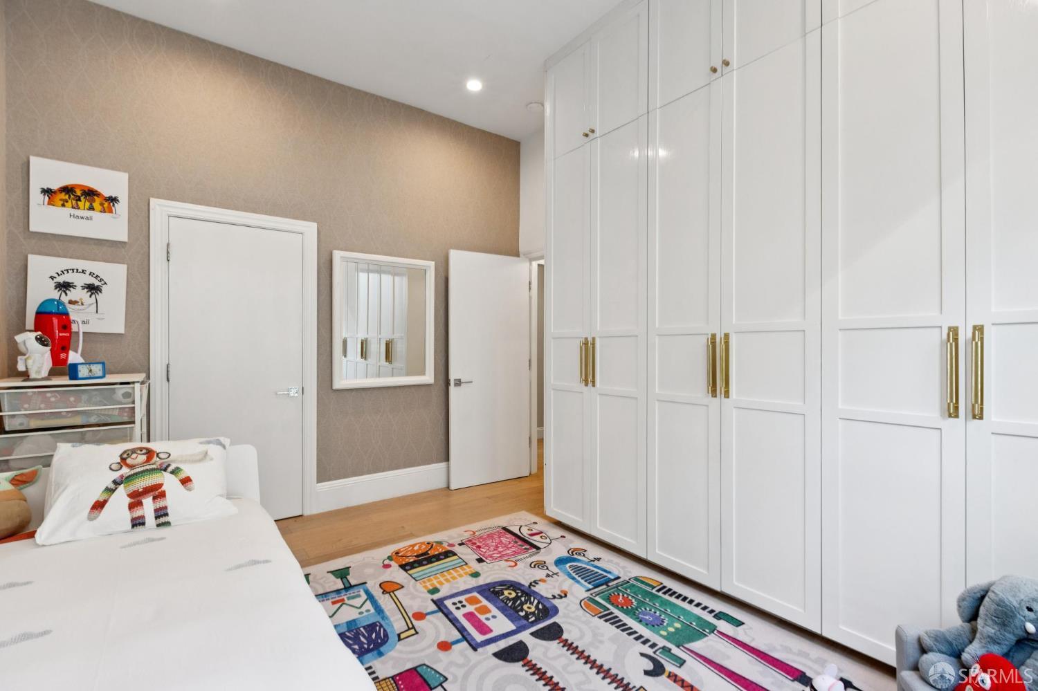 2217 Pacific Avenue San Francisco CA 94115