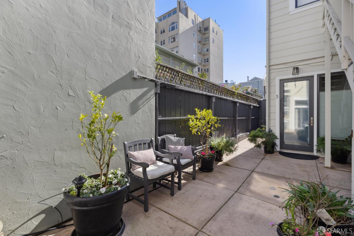 2217 Pacific Avenue San Francisco CA 94115