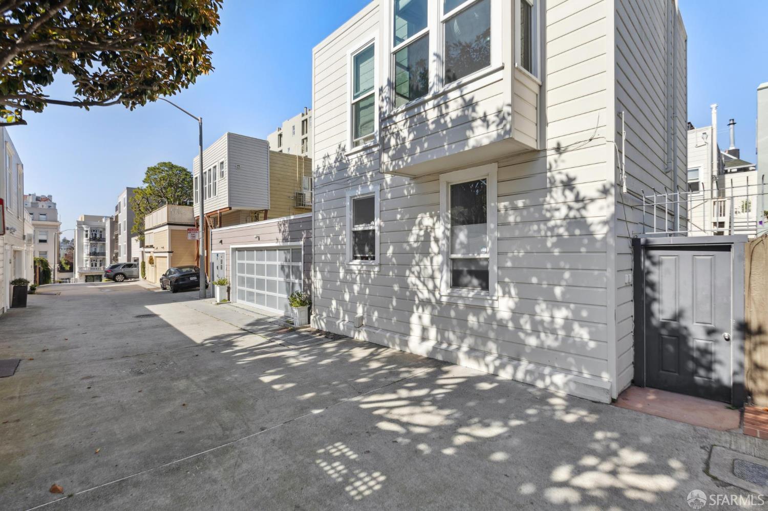 2217 Pacific Avenue San Francisco CA 94115