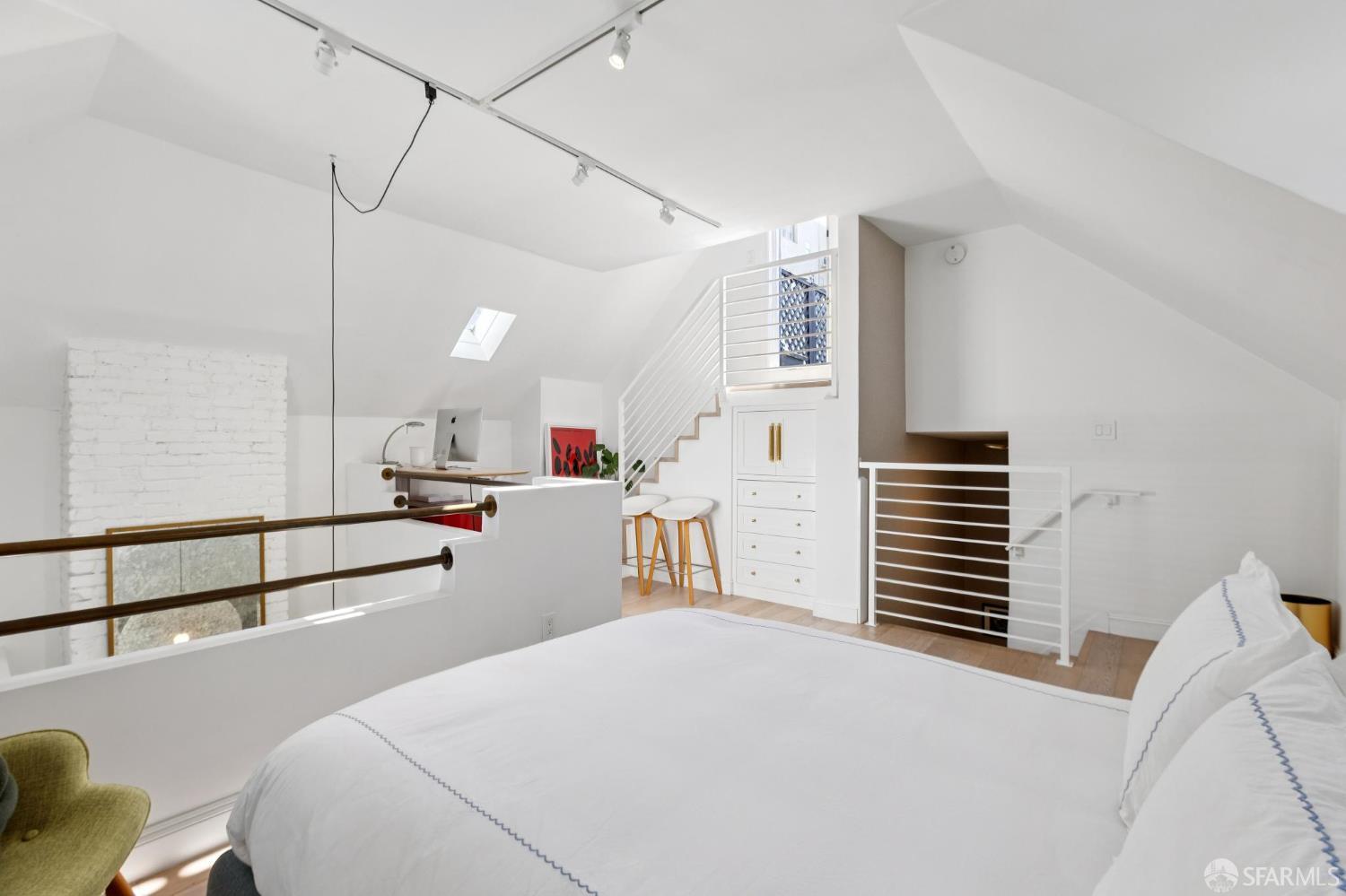 2217 Pacific Avenue San Francisco CA 94115