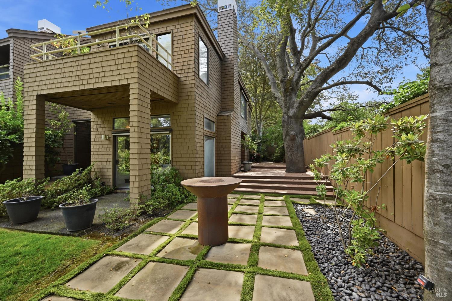 1739 Silverado Trail Napa CA 94558